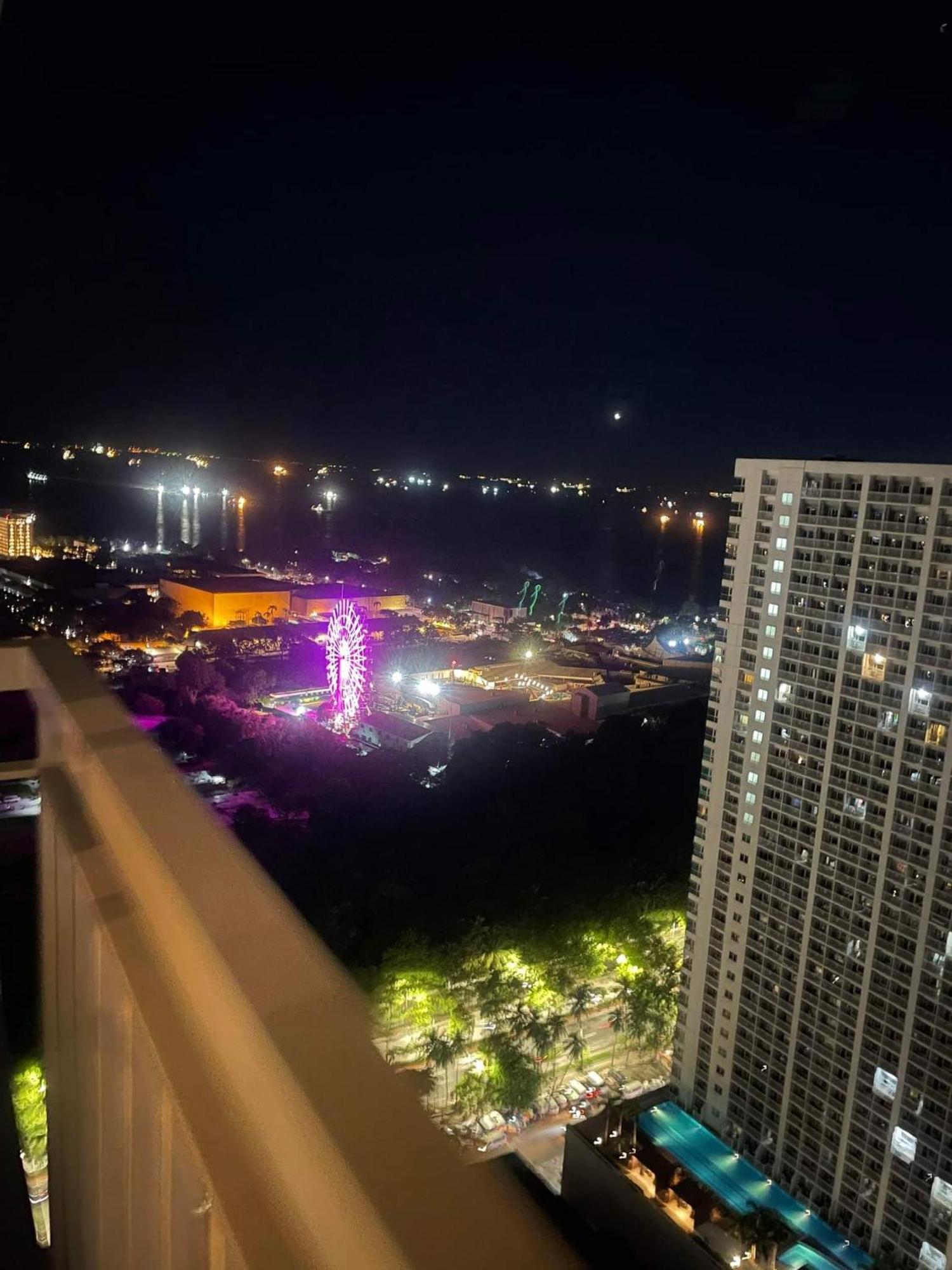 Cozy Penthouse 2Br Suite W Balcony - Amazing Manila Bay View And City Skyline Near Moa Pasay Extérieur photo