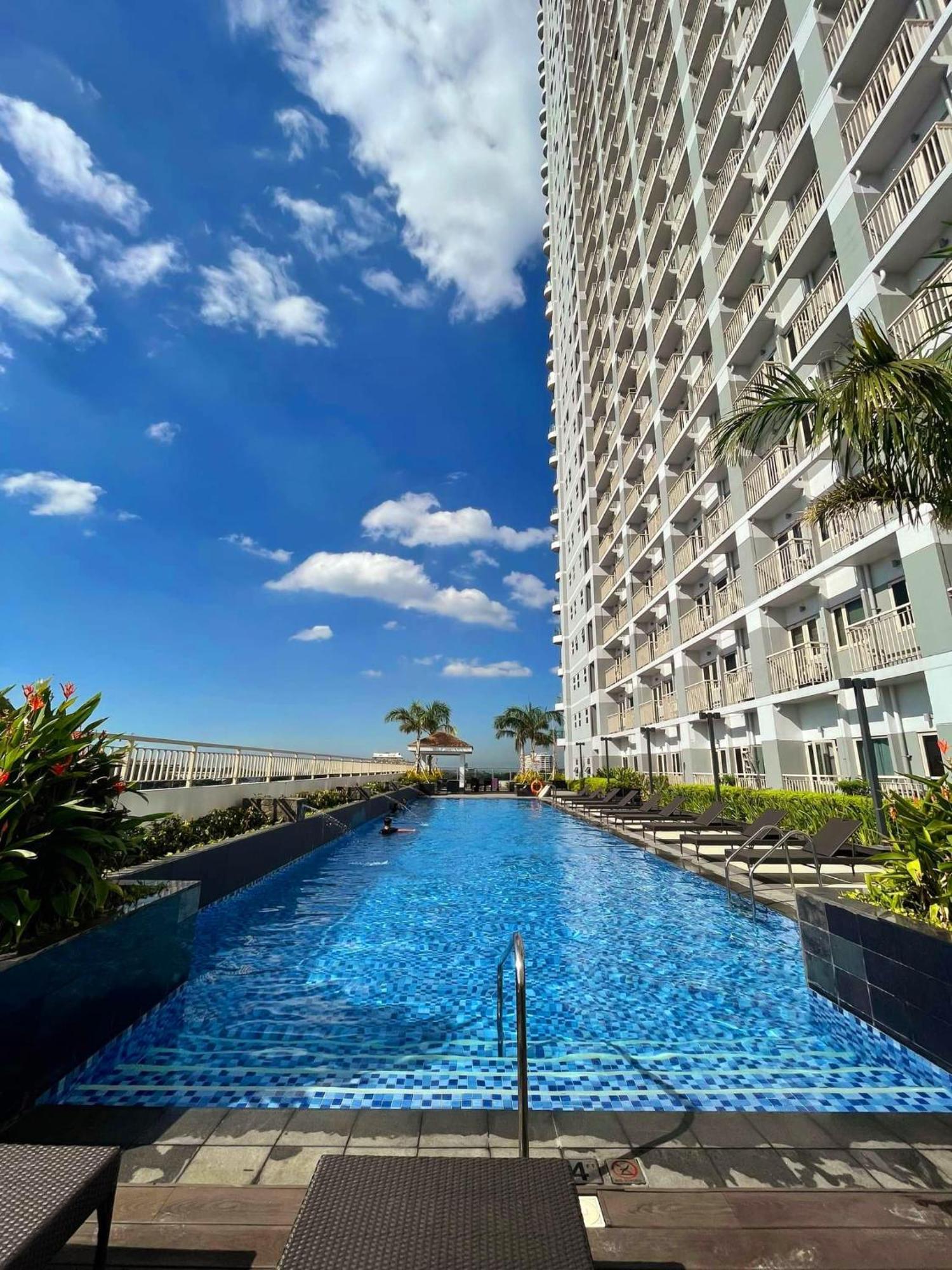 Cozy Penthouse 2Br Suite W Balcony - Amazing Manila Bay View And City Skyline Near Moa Pasay Extérieur photo